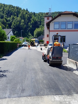 Sanacija poškodovanega vozišča ob gasilnem domu Nevlje (2)